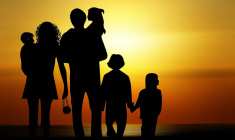 Pour toucher les allocations familiales, il faudra résider au moins neuf mois par an en France. (illustration) (Alexas_Fotos / Pixabay)