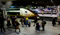 Jean Castex, le PDG de la SNCF, s'est dit mardi "sidéré" par l'ampleur prise par la polémique "no kids" autour des voitures TGV "sans enfants" de la nouvelle classe affaires Optimum ( AFP / MARTIN BUREAU )