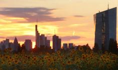 La ligne d'horizon de Francfort et le siège de la Banque centrale européenne (BCE) à Francfort, en Allemagne
