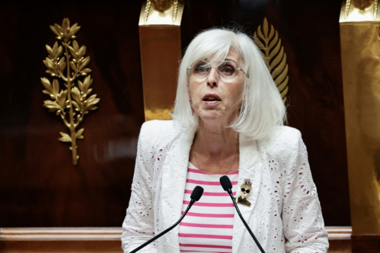 La rapporteure et députée RenaissanceBrigitte Liso,s'adresse aux députés lors de l'examen du projet de loi sur la fin de vie à l'Assemblée nationale, le 15 juillet 2026 à Paris ( AFP / STEPHANE DE SAKUTIN )