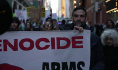 Des manifestants à New York scandent "à bas l’occupation" pour dénoncer l’escalade en Iran