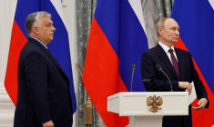 Viktor Orban et Vladimir Poutine lors d'une conférence de presse à Moscou.