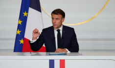 Le président français Emmanuel Macron tient une conférence de presse au Palais de l'Élysée, à Paris