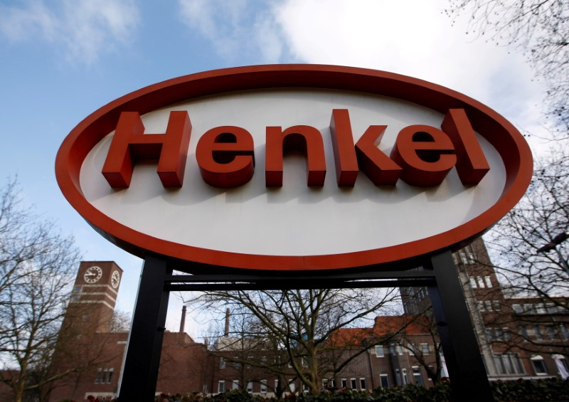 HENKEL PRUDENT SUR LES COÛTS ET L'APPROVISIONNEMENT MALGRÉ UNE HAUSSE DES VENTES AU PREMIER SEMESTRE