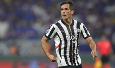 À 44 ans, Roque Santa Cruz se trouve un nouveau club