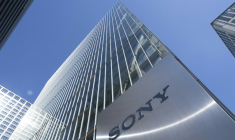 Sony a annoncé mercredi augmenter les prix de ses consoles PlayStation de 50 dollars aux Etats-Unis. Le siège du groupe à Tokyo le 10 février 2025. ( AFP / Yuichi YAMAZAKI )