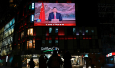 Le président chinois Xi Jinping a affirmé mercredi que la croissance économique de la Chine atteindrait "environ 5%" en 2025, comme prévu ( AFP / WANG Zhao )