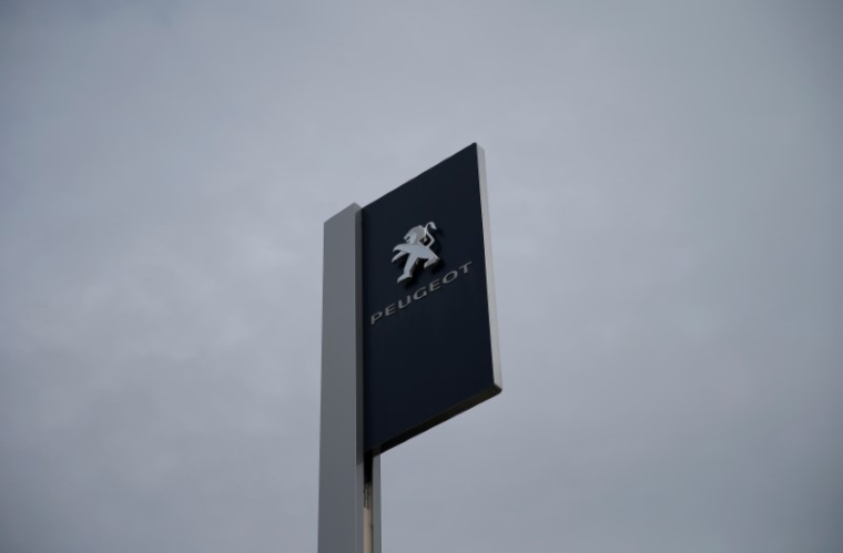 PSA ENVISAGE DE CÉDER UNE PARTIE DU CENTRE DE R&D D'OPEL