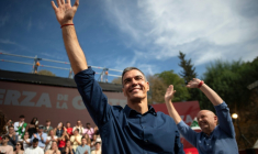 Le Premier ministre espagnol Pedro Sánchez lors d'un meeting de campagne, le 10 octobre 2026 à Dos Hermanas, près de Séville   ( AFP / JORGE GUERRERO )