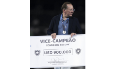 John Textor pique (encore) le PSG