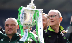 Le Celtic récompense son héros