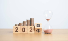 Calendrier fiscal 2025 pour les particuliers / iStock.com - Panuwat Dangsungnoen