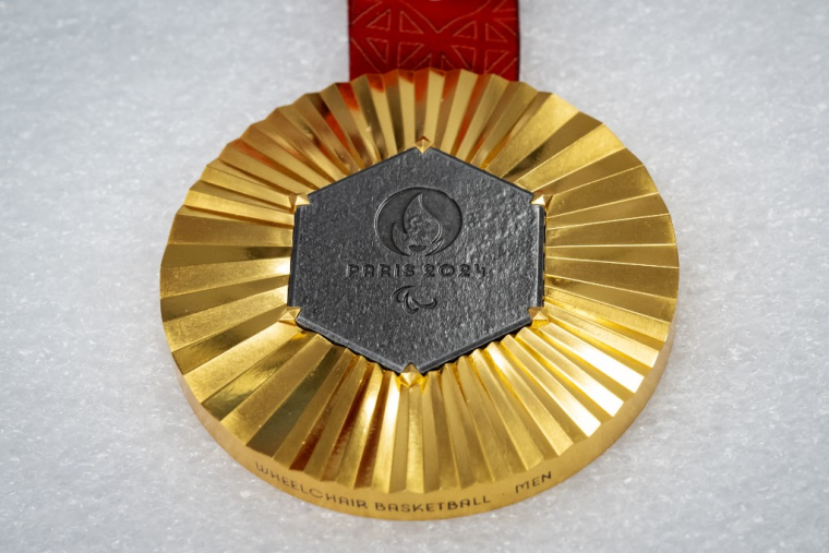 La prime versée par l'Etat pour une médaille d'or aux Jeux olympiques de Paris 2024 s'élève à 80.000 euros ( AFP / BERTRAND GUAY )