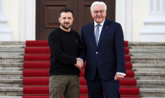 Le président ukrainien Volodymyr Zelenskiy et le président allemand Frank-Walter Steinmeier