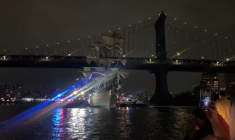 Un voilier de la marine mexicaine heurte le pont de Brooklyn à New York