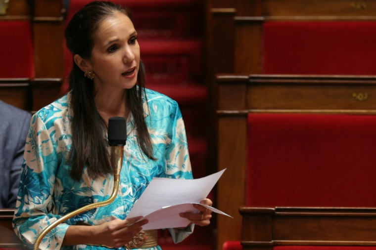 La députée GDR de La Réunion Karine Lebon s'exprime à l'Assemblée nationale le 30 avril 2025 à Paris ( AFP / Thomas SAMSON )