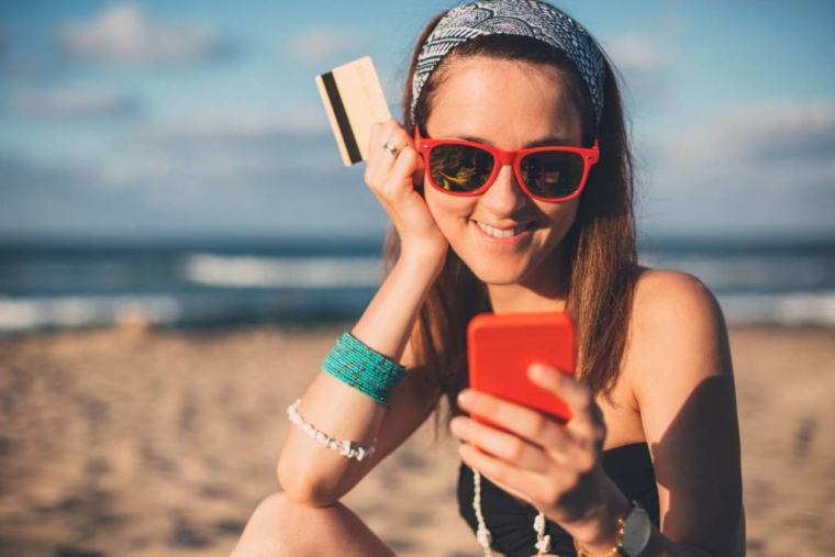 Voyageurs réguliers : pensez à gérer vos devises depuisvotre mobile