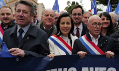 Christian Estrosi (g) et Eric Ciotti (d), lors d'une manifestation de soutien à la police, à Nice, le 31 janvier 2026 ( AFP / Valery HACHE )