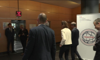 Bayrou en déplacement dans les locaux de Tracfin