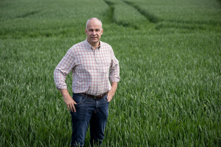 Arnaud Rousseau à Trocy-en-Multien, le 7 avril 2023. ( AFP / BERTRAND GUAY )