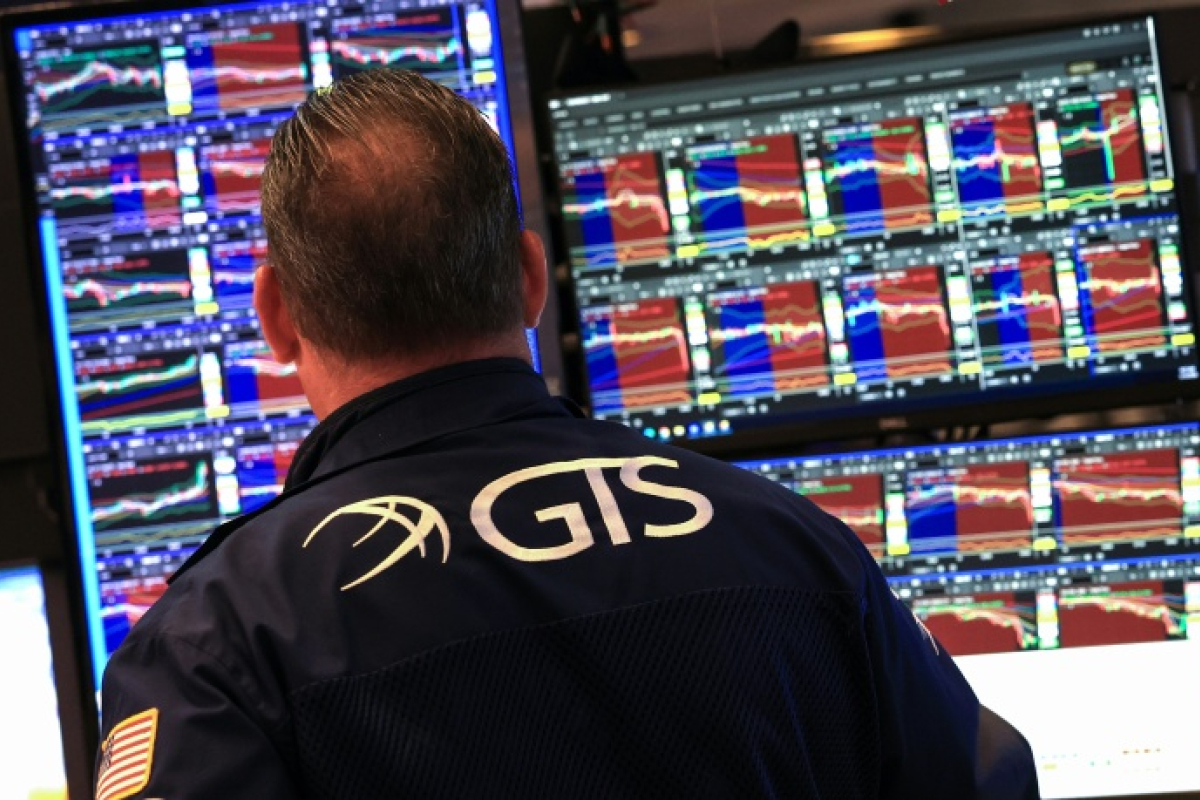 Wall Street ouvre en nette hausse, célèbre l'annonce d'un accord au Moyen-Orient