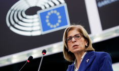 La commissaire européenne à la Santé, Stélla Kyriakídou au Parlement européen à Strasbourg, France