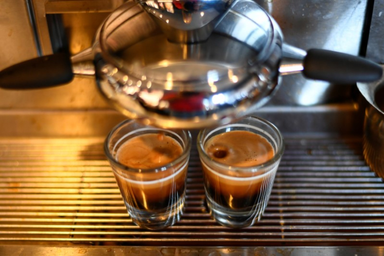 NESTLÉ CONCLUT UNE ALLIANCE AVEC STARBUCKS POUR 7,15 MILLIARDS DE DOLLARS