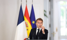 Le président français Emmanuel Macron se rend en Espagne