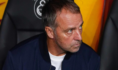 Drôle de mésaventure pour Hansi Flick, enfermé dans une salle après Galatasaray-Barcelone