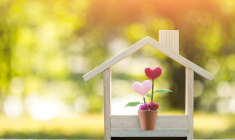 La maison qui a abrité notre enfance nous marque pour la vie (Crédits: Adobe Stock)