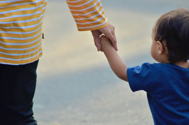 De nombreux parents ignorent qu'ils sont éligibles à plusieurs aides financières. (Photo d'illustration) (Endho / Pixabay)