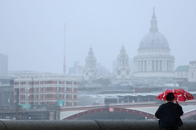 Vue de la cathédrale St Paul à Londres