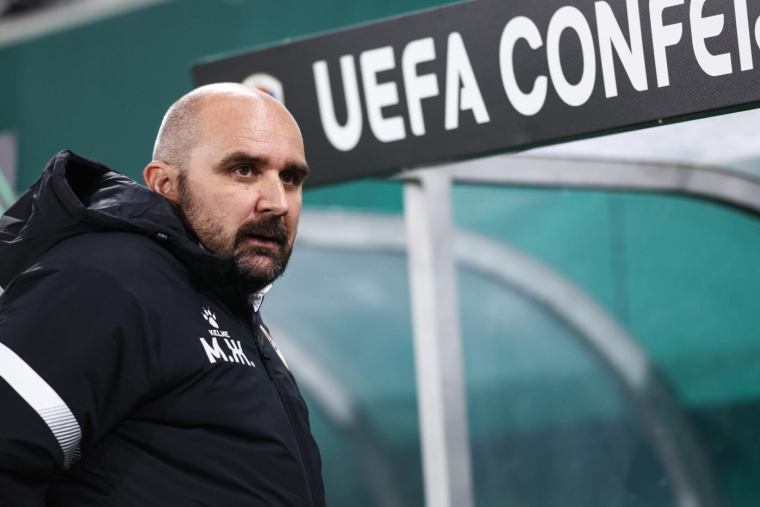 Drame en Serbie : Mladen Zizovic décède après s'être effondré en plein match