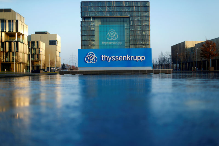 THYSSENKRUPP ABANDONNE LA SCISSION, VERS UNE IPO PARTIELLE DES ASCENSEURS