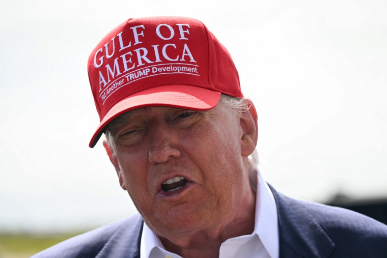 Donald Trump, le 1er juillet 2025, en Floride ( AFP / ANDREW CABALLERO-REYNOLDS )