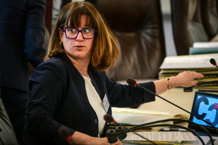 a présidente de la Métropole de Lyon, Véronique Sarselli (LR), le 26 mars 2026 à Lyon ( AFP / OLIVIER CHASSIGNOLE )