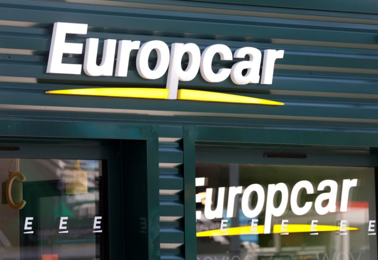 EUROPCAR ANNONCE UN CHIFFRE D'AFFAIRES EN BAISSE DE 50%, RENONCE À SES OBJECTIFS