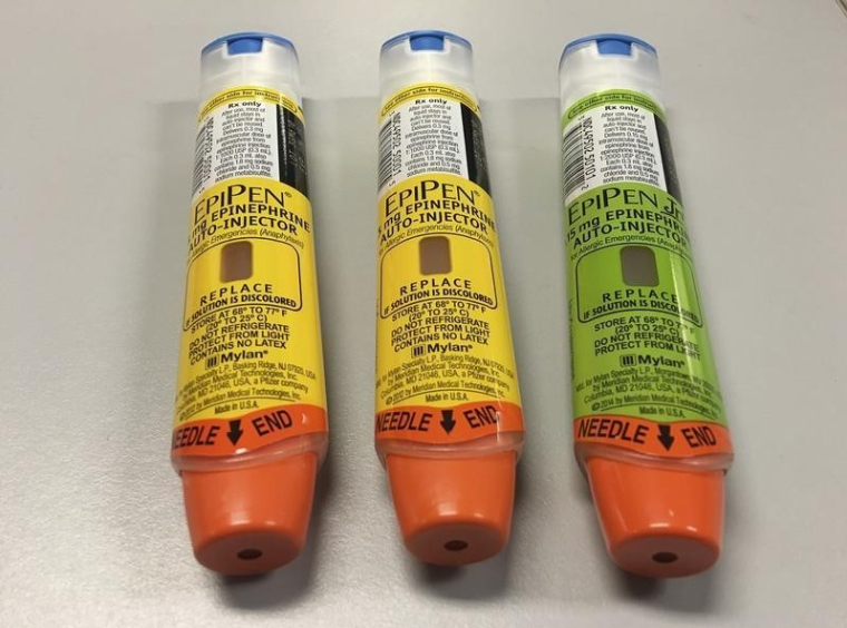 MYLAN LANCE UN GÉNÉRIQUE DEUX FOIS MOINS CHER DE SON EPIPEN