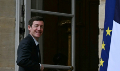 Le ministre de l'Éducation Édouard Geffray arrive à l'hôtel Matignon, le 1er avril 2026 à Paris ( AFP / Anna KURTH )