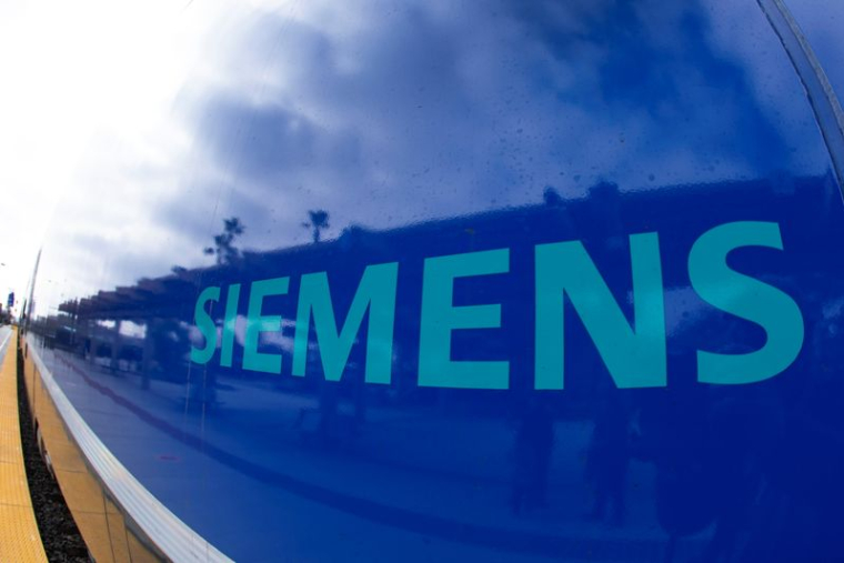 SIEMENS RELÈVE SES PRÉVISIONS POUR 2021 APRÈS UN DEUXIEME TRIMESTRE SUPÉRIEUR AUX ATTENTES