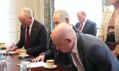 Netanyahu ratifie la participation d'Israël au "Conseil de Paix" avant sa rencontre avec Trump