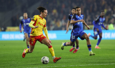 Difficile tombeur d'Auxerre, Lens repasse leader