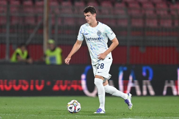 Benjamin Pavard pisté par l'OM ?