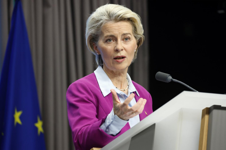 La présidente de la Commission européenne, Ursula von der Leyen, le 24 juin 2022, à Bruxelles. ( AFP / Ludovic MARIN )