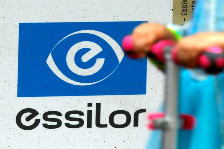 ESSILORLUXOTTICA ENGAGE DES POURSUITES POUR OBTENIR DES INFORMATIONS AUPRÈS DE GRANDVISION