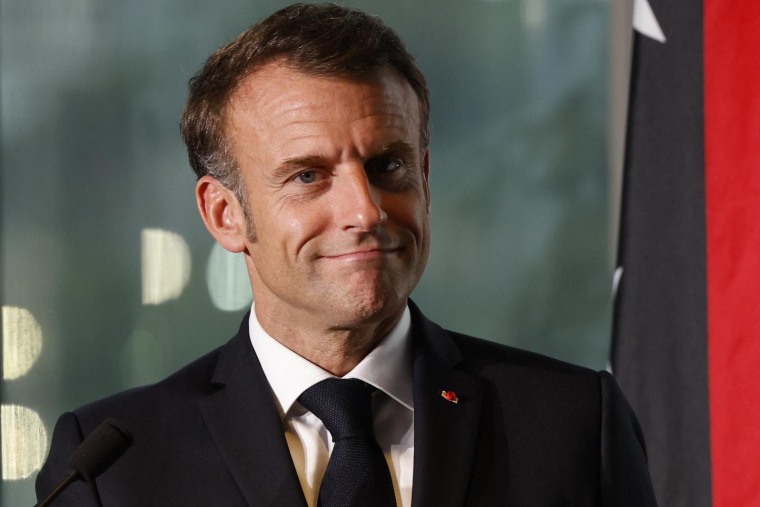 Emmanuel Macron à Port Moresby le 28 juillet. ( AFP / LUDOVIC MARIN )