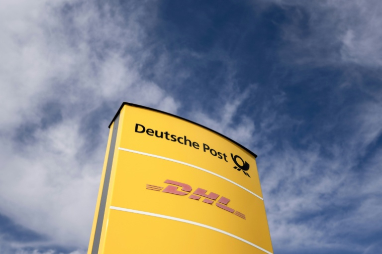 le logo du groupe DHL, ex Deutsche Post ( AFP / Ina FASSBENDER )