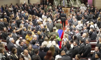 Colombie: veillée funéraire au Congrès pour Miguel Uribe, candidat à la présidence assassiné