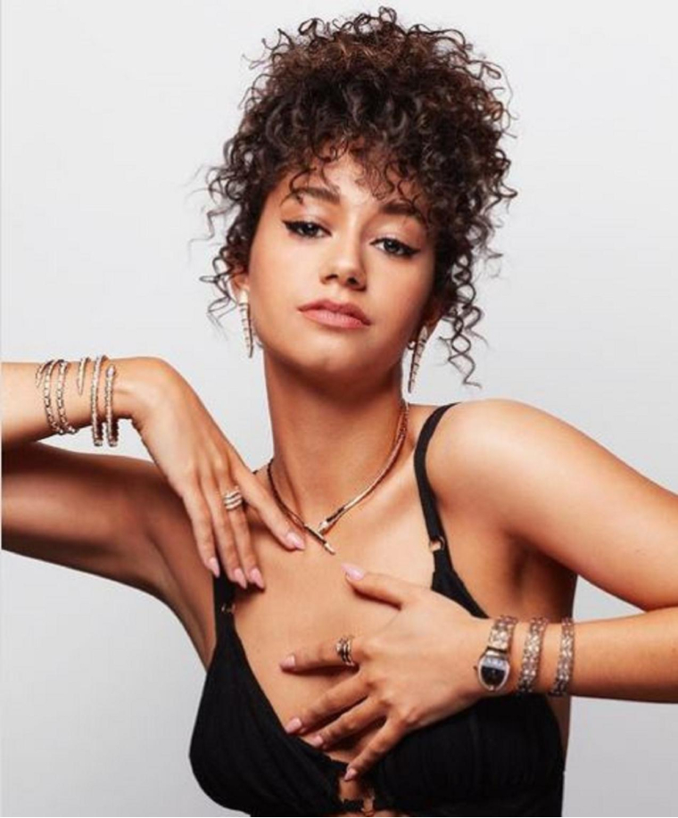 Léna Mahfouf est l’une des influenceuses mode les plus suivies de France. crédit photo : Capture d’écran Instagram @lenamahfouf