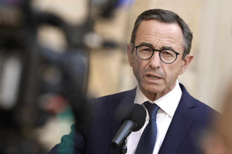 Bruno Retailleau, le 27 juin 2023, à Nanterre ( AFP / GEOFFROY VAN DER HASSELT )